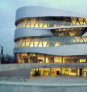 Für das Mercedes Benz Museum Stuttgart wurden sämtliche Onlineangebote neu gestaltet